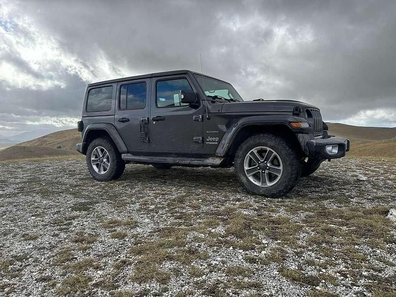 Usata Jeep Wrangler Unlimited Sahara 200 CV (147 kW) 2018 SUV