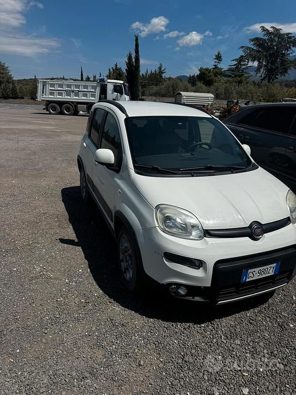 Usata 2014 Fiat Panda 4x4 Due volumi | 8500 € (Ottimo prezzo) - Immagine 1/4