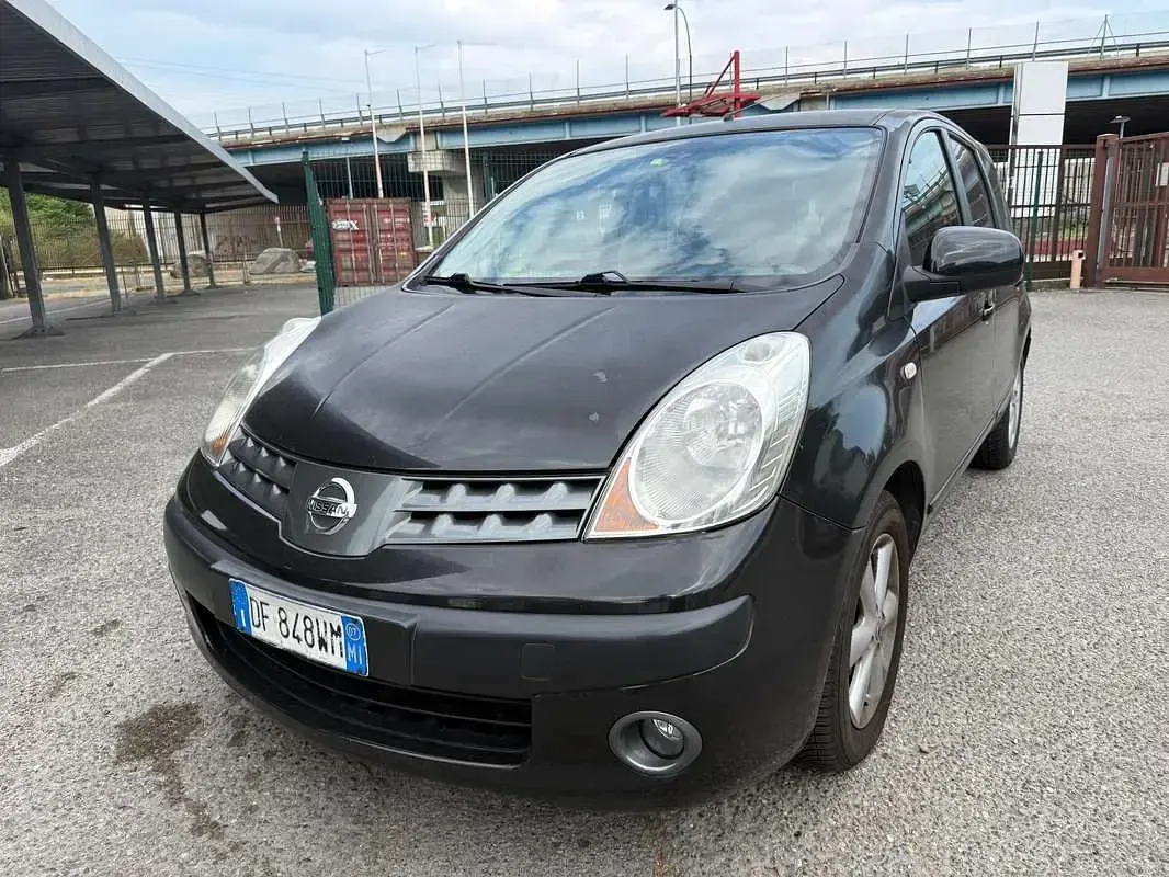 Usata Nissan Note Acenta 88 CV (64 kW) 2007 Nero Utilitaria