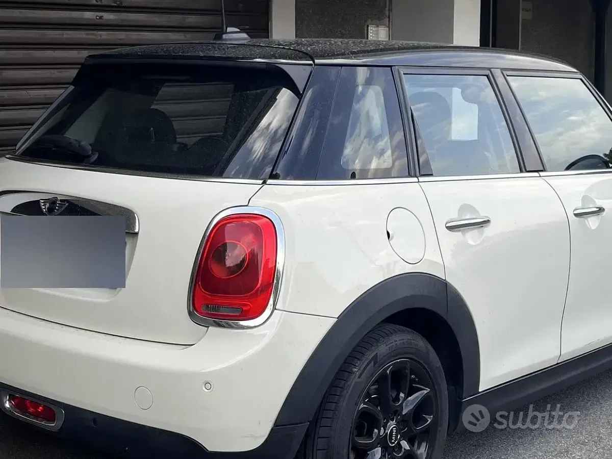 Usata Mini Cooper D 116 CV (85 kW) 2015 Bianco Utilitaria
