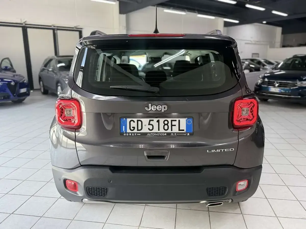 Usata Jeep Renegade Limited 120 CV (88 kW) 2020 Grigio SUV