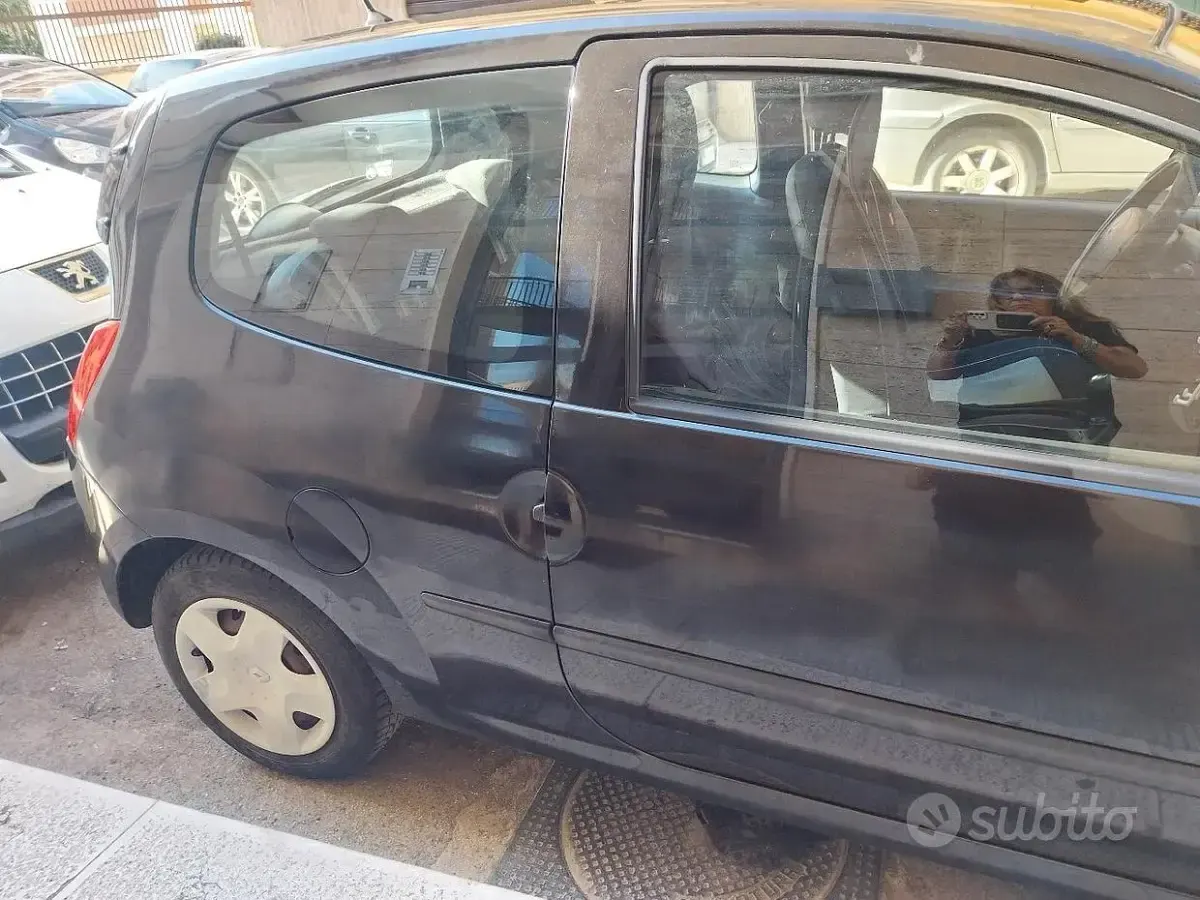 Usata Renault Twingo 75 CV (55 kW) 2014 Nero Utilitaria
