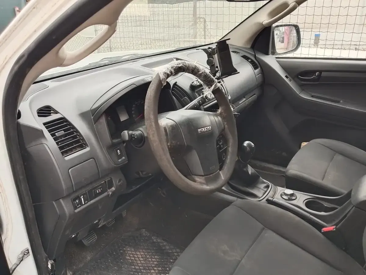 Usata Isuzu D-Max 163 CV (119 kW) 2012 Bianco Pick-up