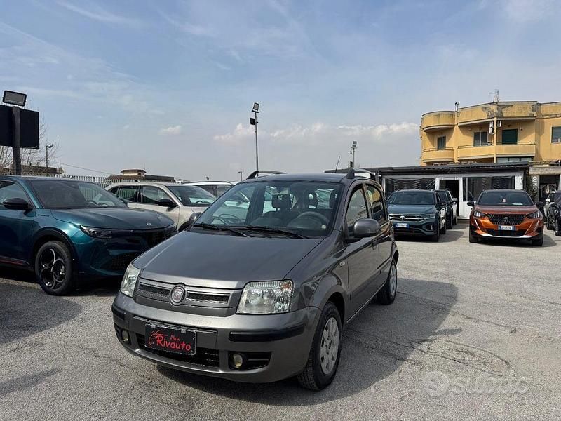 Usata Fiat Panda Dynamic 74 CV (54 kW) 2011 Grigio Utilitaria