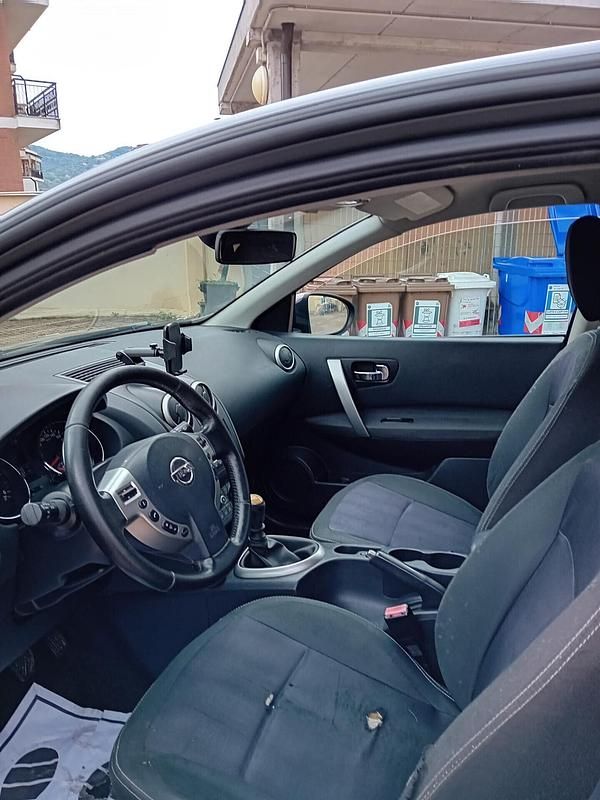 Usata Nissan Qashqai 110 CV (80 kW) 2013 Grigio SUV