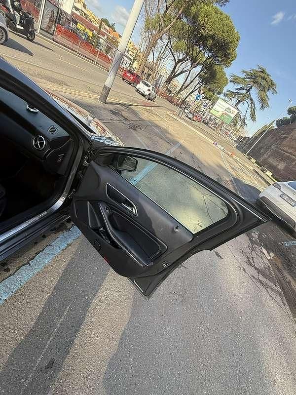 Usata Mercedes A180 Classic 109 CV (80 kW) 2013 Berlina