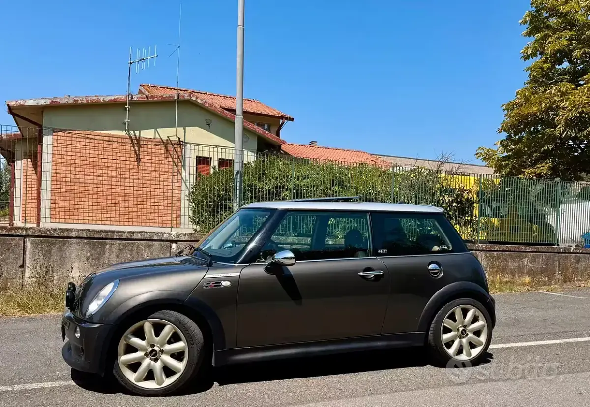 Usata Mini Cooper S 170 CV (125 kW) 2006 Grigio Utilitaria