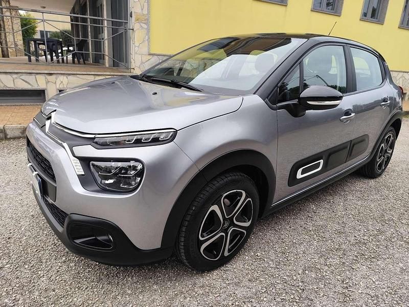Tetto nero Usata 2022 Citroën C3 PureTech Tre volumi | 14.100 € (Buon prezzo) - Immagine 1/4