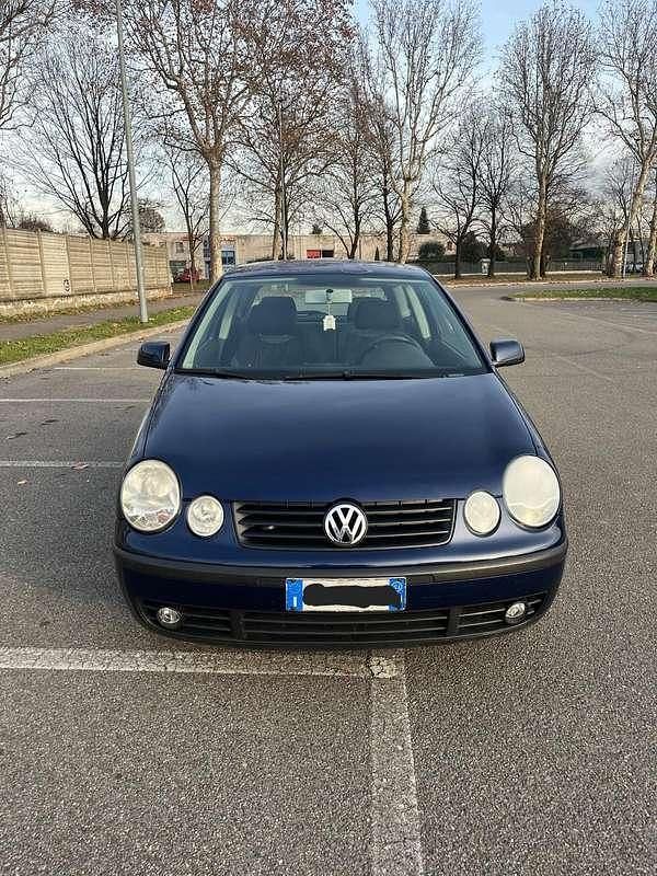 Usata VW Polo Trendline 68 CV (50 kW) 2003 Blu/azzurro Berlina
