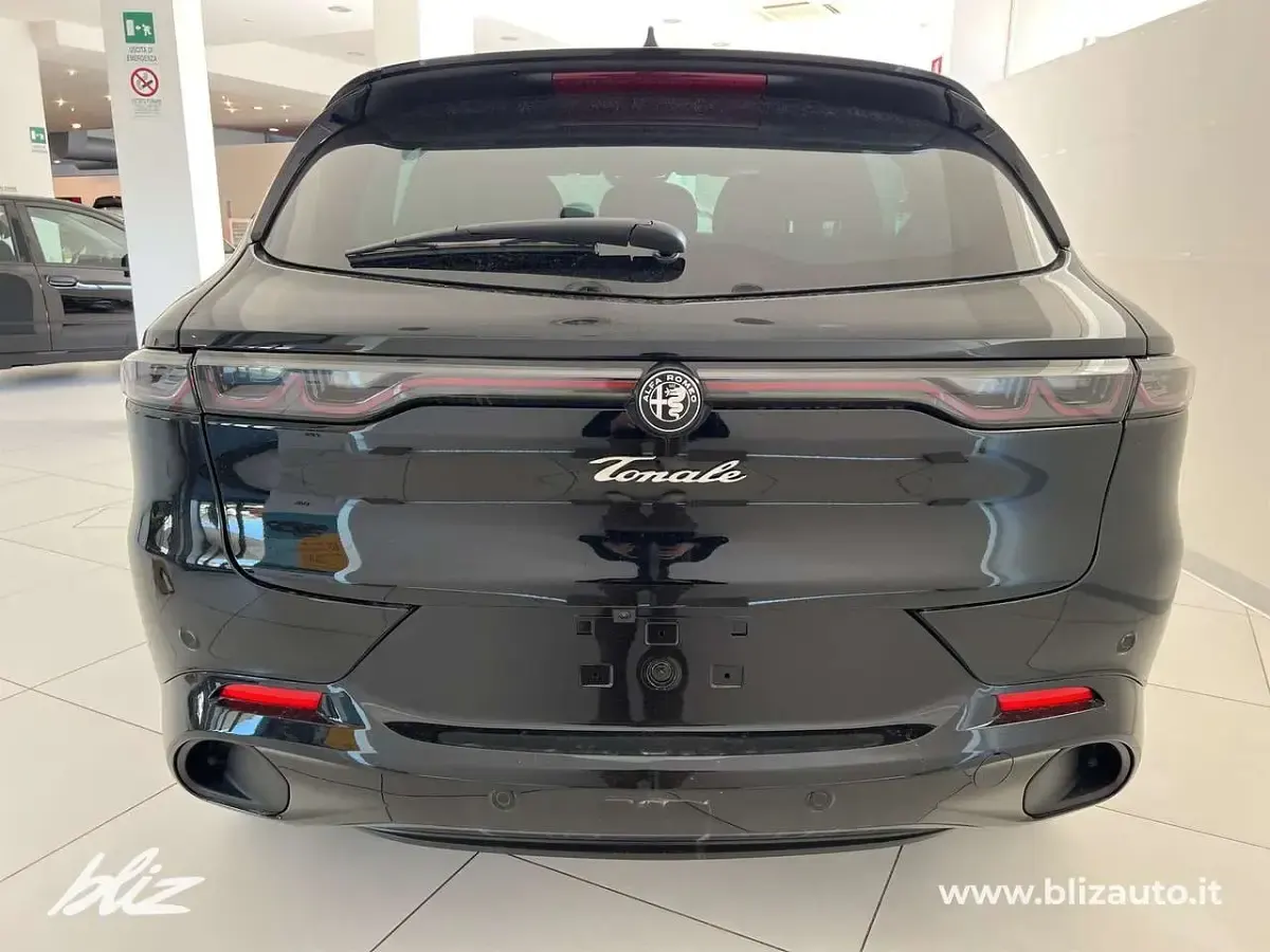 Nuova Alfa Romeo Tonale Sprint 174 CV (127 kW) 2026 Nero alfa SUV