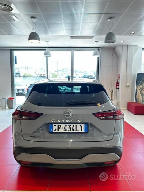 Usata Nissan Qashqai N-Connecta 140 CV (102 kW) 2023 Grigio SUV