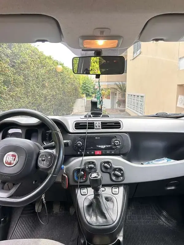 Usata Fiat Panda Pop 69 CV (50 kW) 2017 Blu Utilitaria