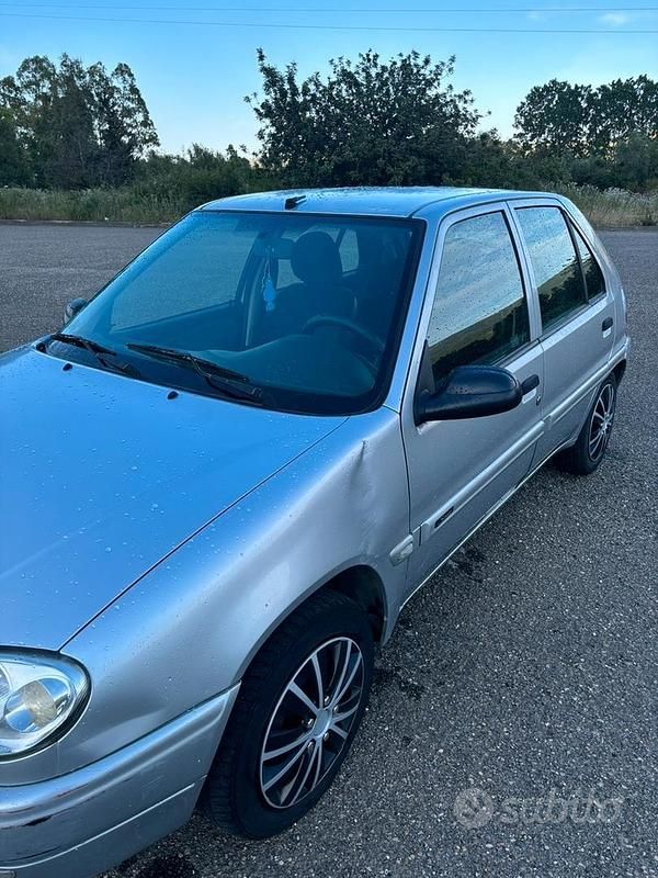 Usata Citroën Saxo 60 CV (44 kW) 2002 Grigio Utilitaria