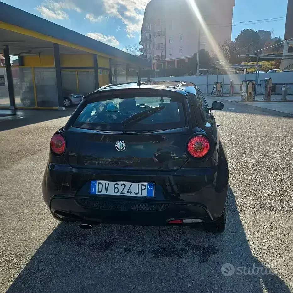 Usata Alfa Romeo MiTo 79 CV (58 kW) 2009 Nero Utilitaria