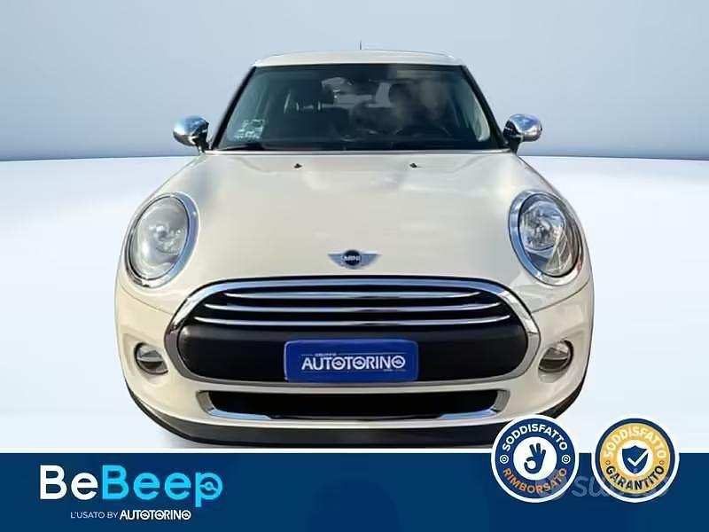 Usata Mini ONE 102 CV (75 kW) 2014 Bianco pastello Utilitaria