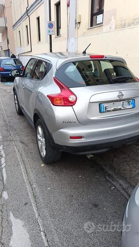 Usata Nissan Juke Acenta 110 CV (80 kW) 2012 Grigio SUV