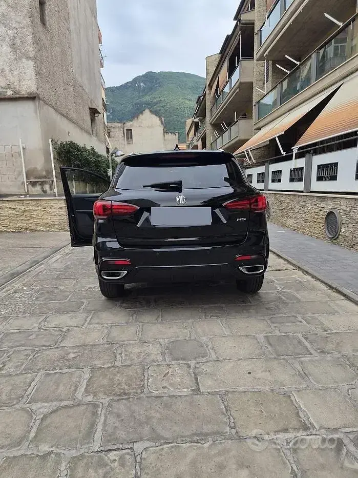 Usata MG HS 170 CV (125 kW) 2024 Nero SUV