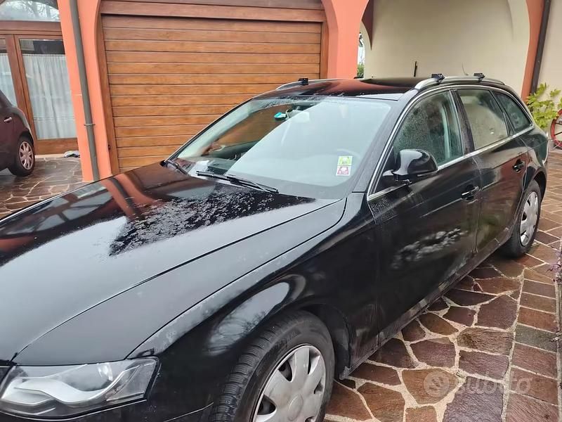 Usata Audi A4 143 CV (105 kW) 2009 Nero Station wagon