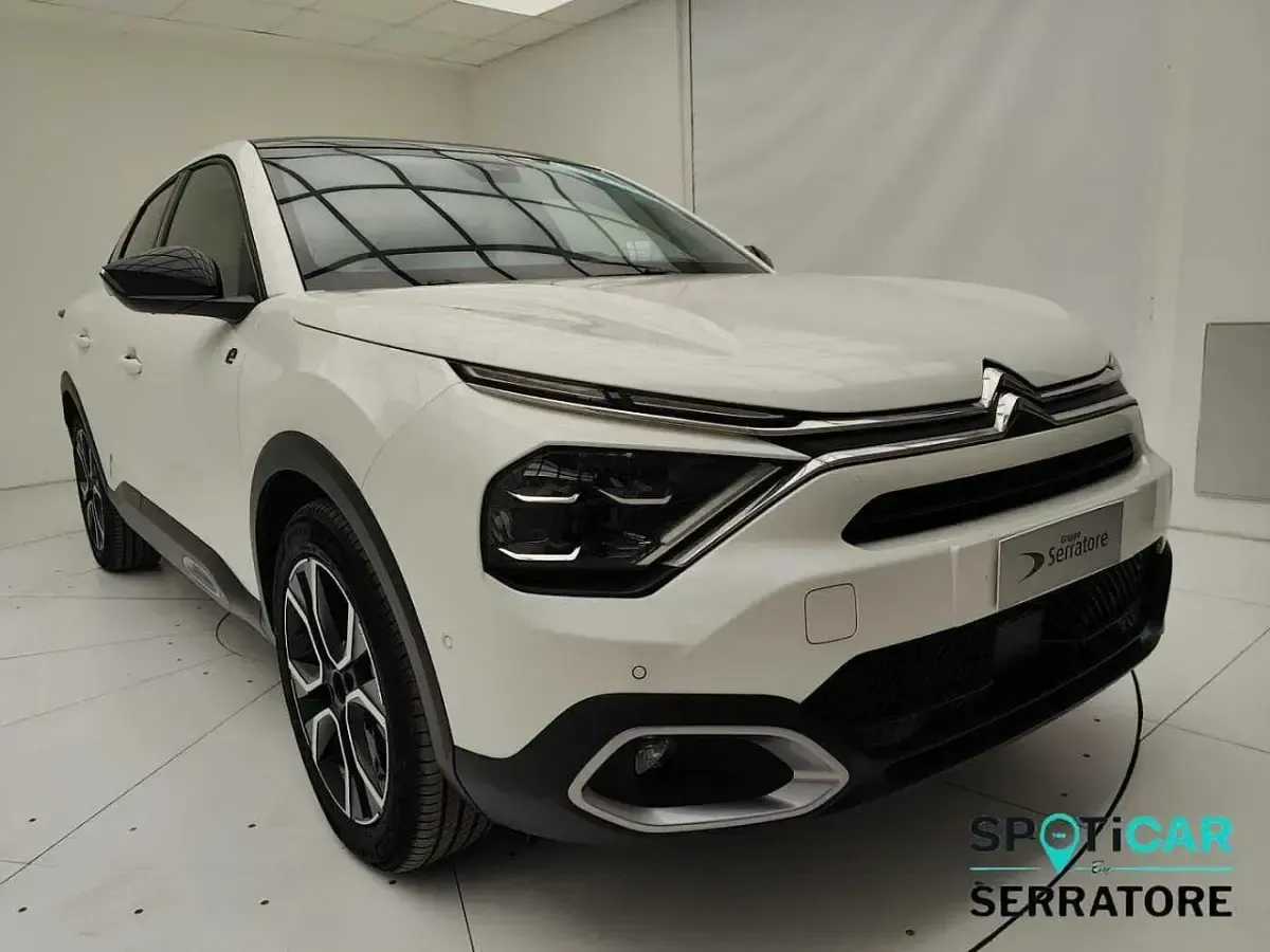 Usata Citroën e-C4 Shine 100 kW (136 CV) 2023 Bianco Berlina