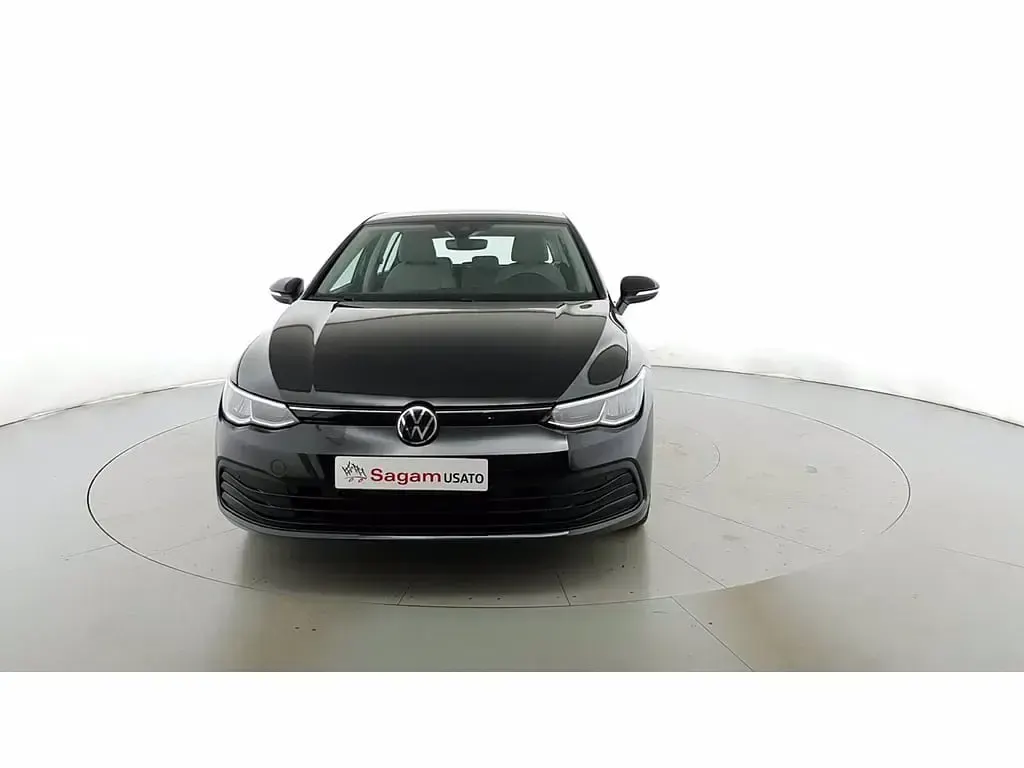 Usata VW Golf VIII Life 110 CV (80 kW) 2022 Nero deep effetto perlato