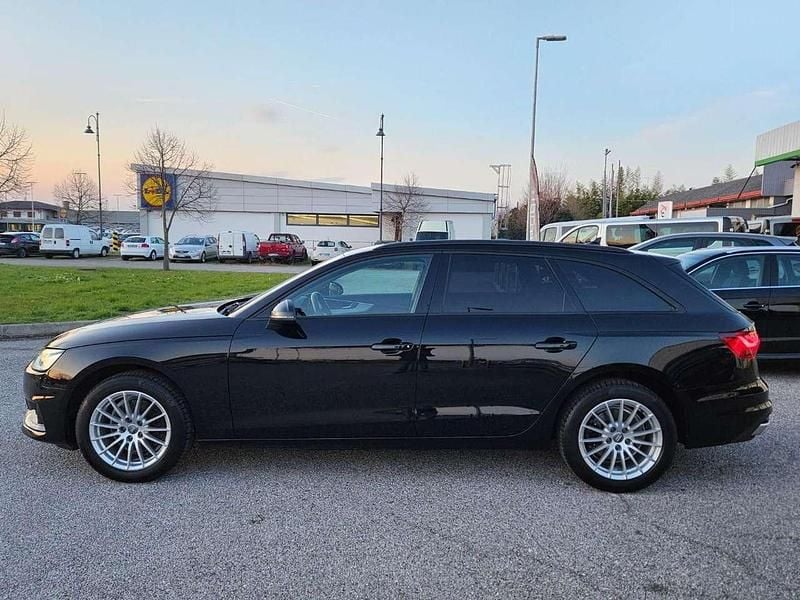 Usata Audi A4 Business 163 CV (119 kW) 2021 Nero Station wagon