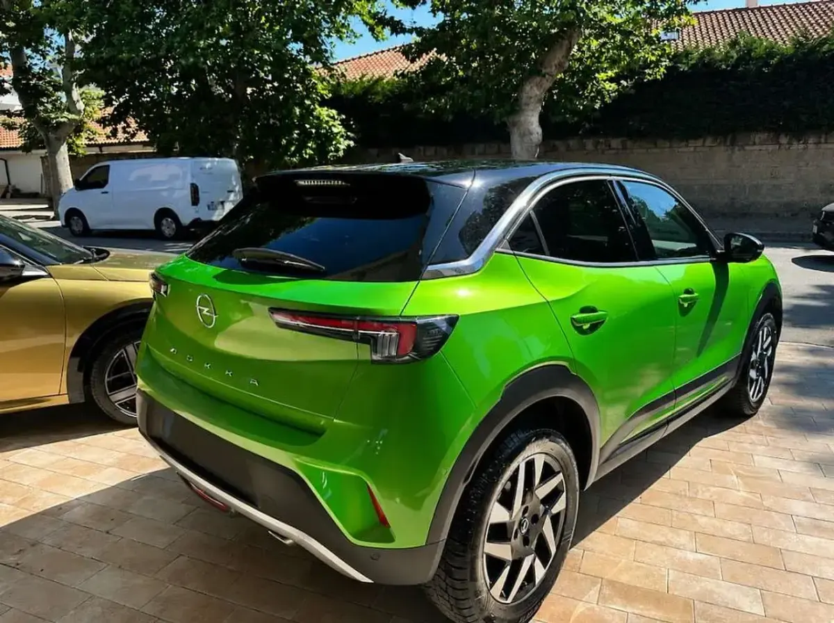 Usata Opel Mokka Elegance 110 CV (80 kW) 2023 Verde SUV