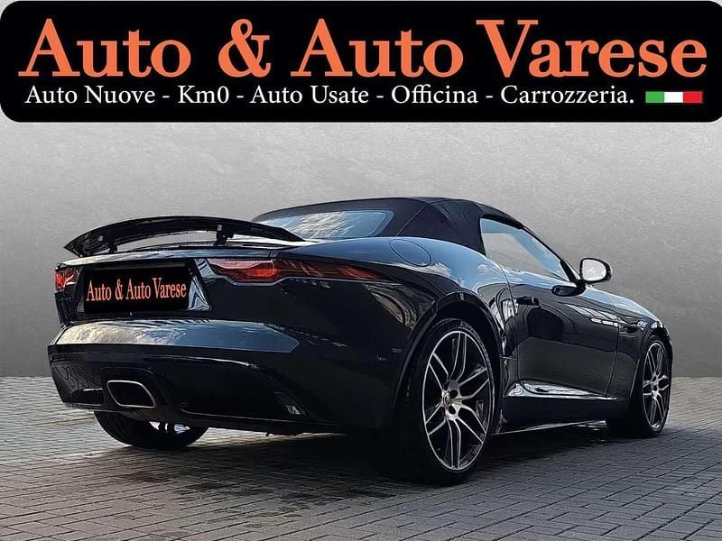 Usata Jaguar F-Type R-Dynamic 300 CV (220 kW) 2021 Grigio Cabrio