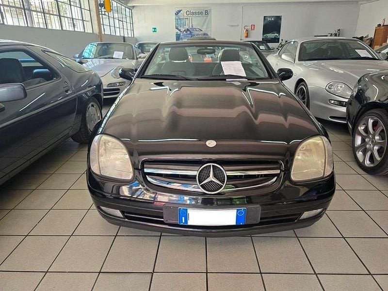 Usata Mercedes SLK230 193 CV (141 kW) 2000 Nero Cabrio