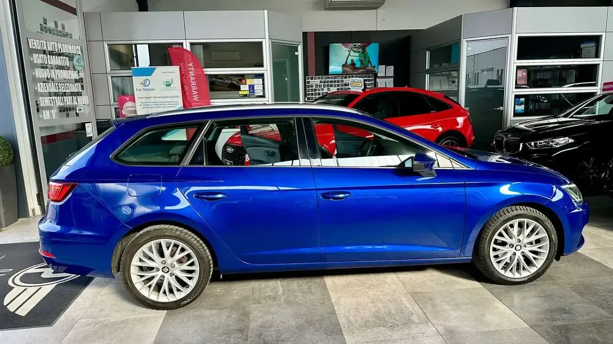 Usata Seat Leon Business 116 CV (85 kW) 2020 Blu mistero Station wagon