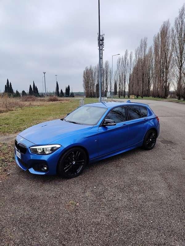 Blu/azzurro Usata 2018 BMW 118 M Sport Due volumi | 18.000 € (Buon prezzo) - Immagine 1/4