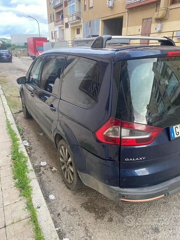 Begagnad Ford Galaxy 2006 Blå Minibuss