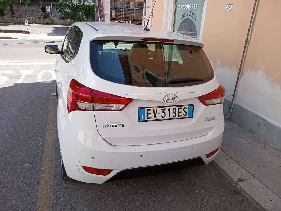 Usata Hyundai ix20 Classic 90 CV (66 kW) 2014 Bianco Utilitaria