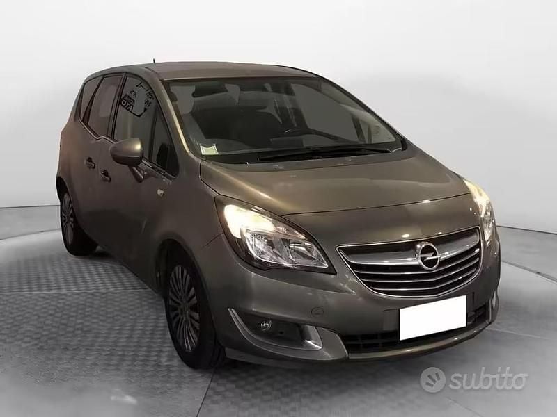 Usata Opel Meriva Cosmo 120 CV (88 kW) 2014 Grigio Monovolume