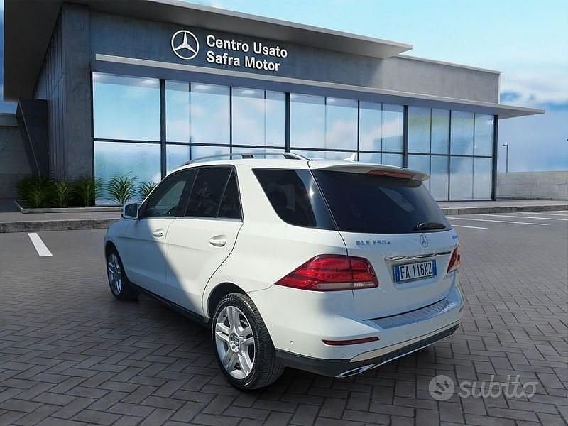 Usata Mercedes GLE350 258 CV (189 kW) 2016 Bianco SUV