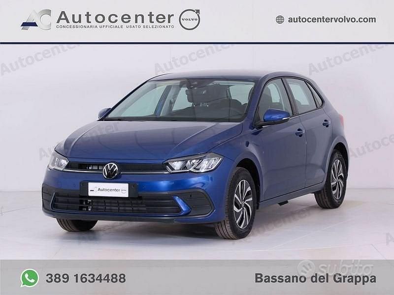 Usata VW Polo Life 95 CV (69 kW) 2024 Blu Berlina