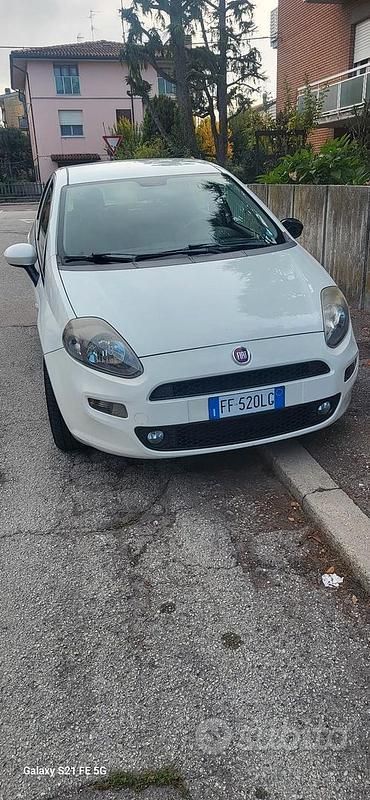 Usata Fiat Grande Punto 75 CV (55 kW) 2016 Bianco Utilitaria