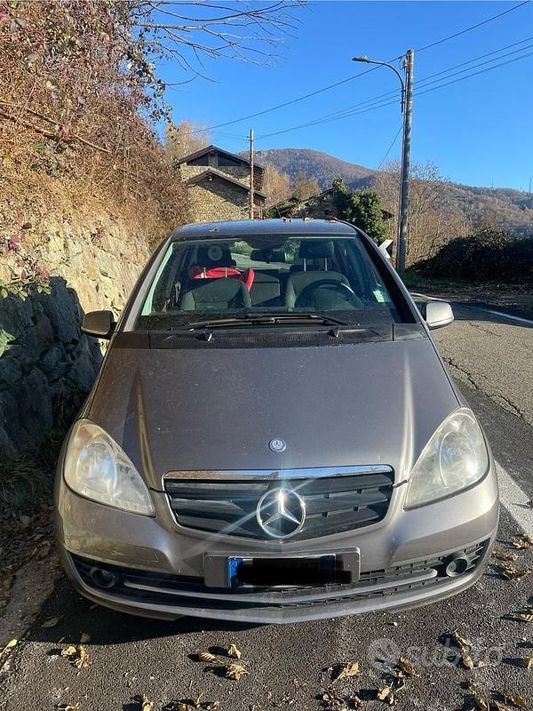 Usata Mercedes A160 2010 Grigio Berlina