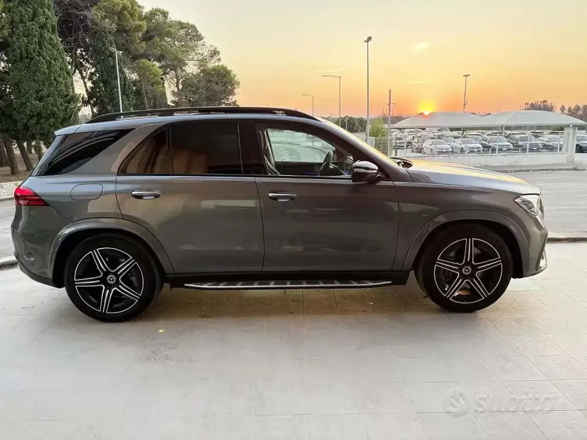 Usata Mercedes GLE350 AMG Line Premium Plus 197 CV (144 kW) 2025 Grigio scuro SUV