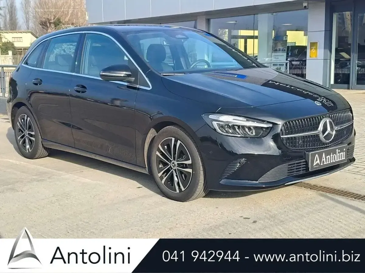 Usata Mercedes B180 Advanced 136 CV (100 kW) 2024 Nero Monovolume