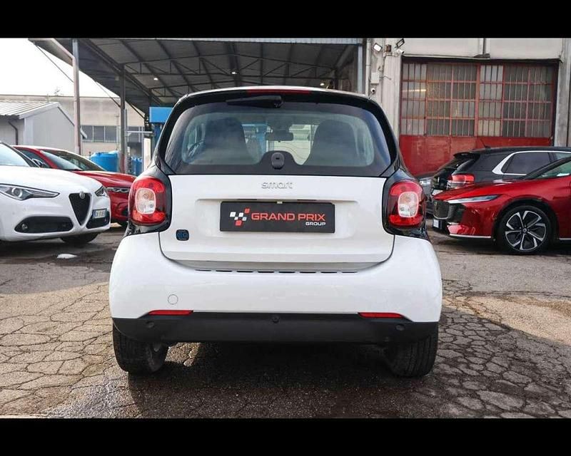 Usata Smart ForTwo Coupé Passion 41 kW (56 CV) 2021 Bianco Utilitaria