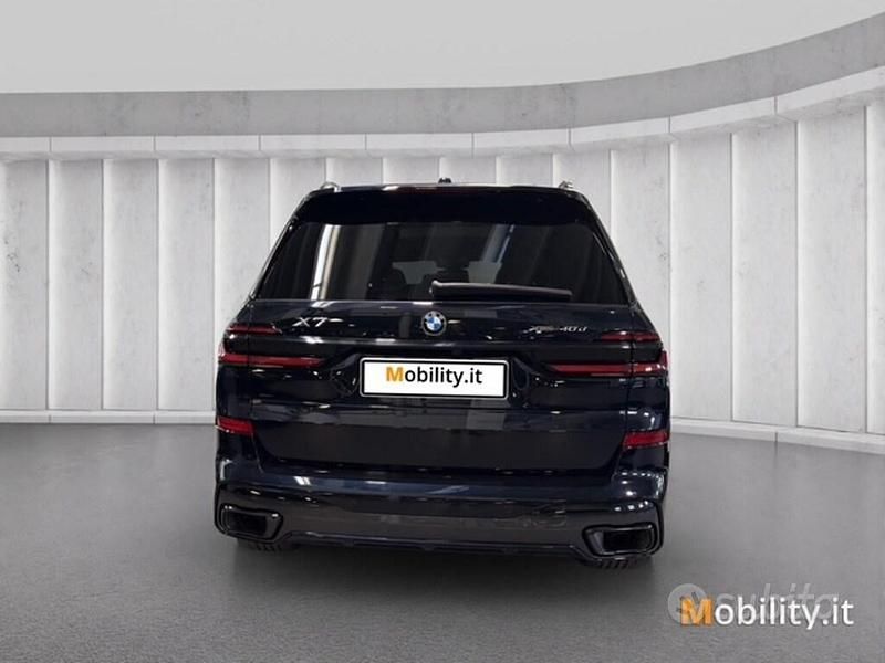Usata BMW X7 M Sport 352 CV (258 kW) 2025 Nero SUV