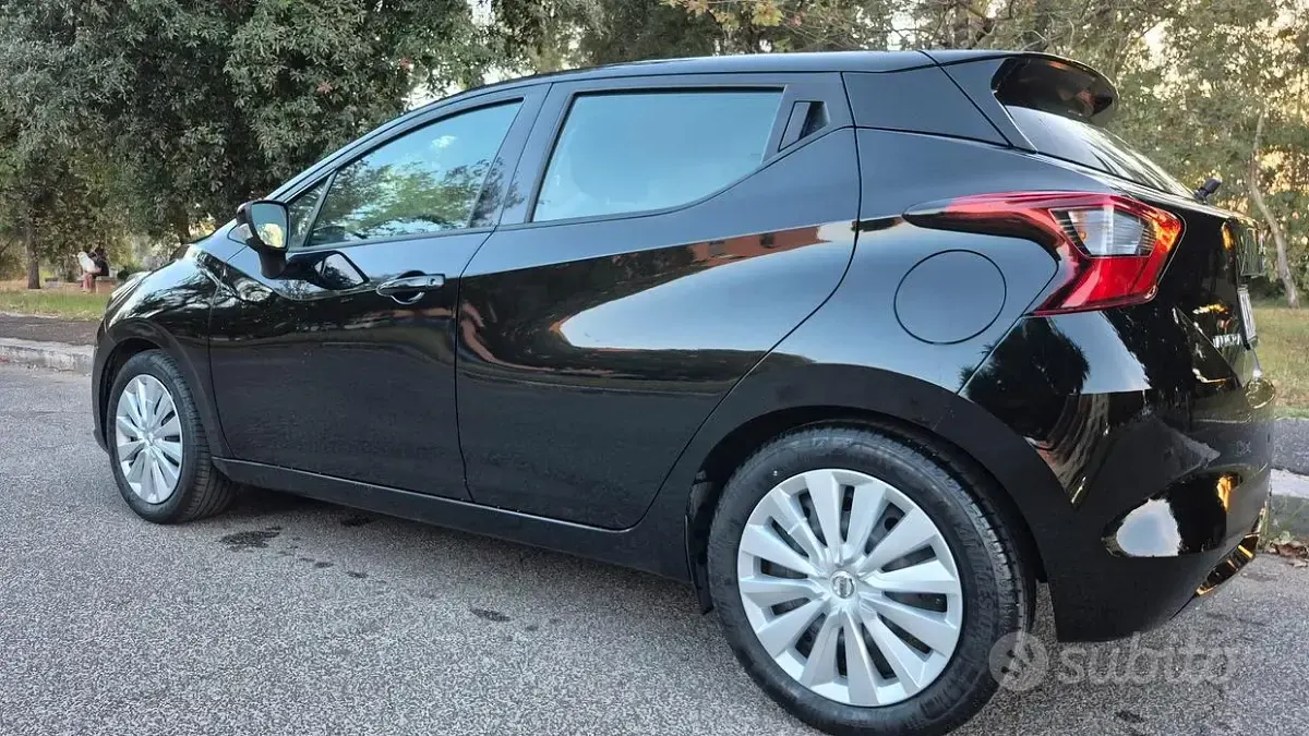 Usata Nissan Micra Acenta 90 CV (66 kW) 2023 Nero Utilitaria