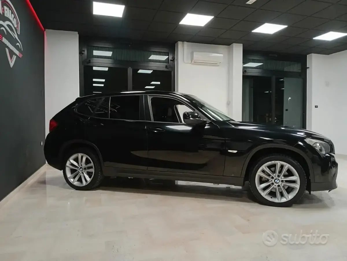 Usata BMW X1 143 CV (105 kW) 2011 Nero SUV