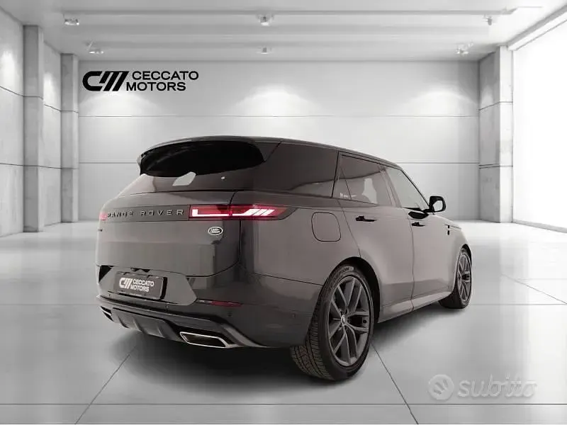 Usata Land Rover Range Rover Sport Dynamic 441 CV (324 kW) 2023 Grigio SUV