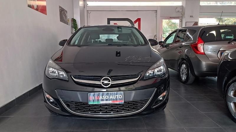 Occasion Opel Astra Cosmo 130 ch (95 kW) 2014 Noir Break