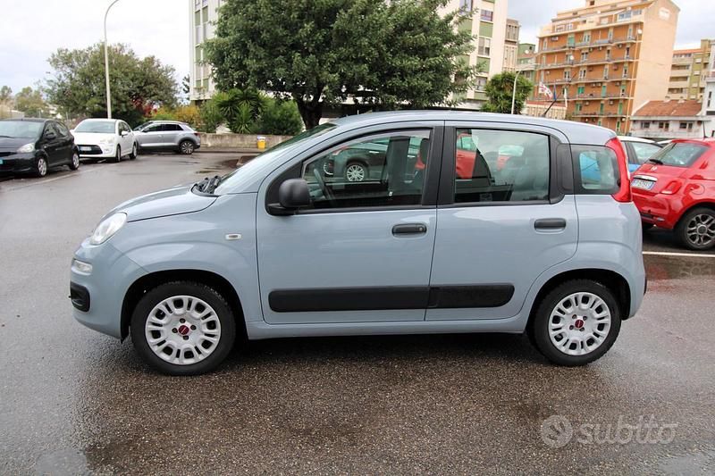 Usata Fiat Panda Lounge 69 CV (50 kW) 2017 Grigio Berlina