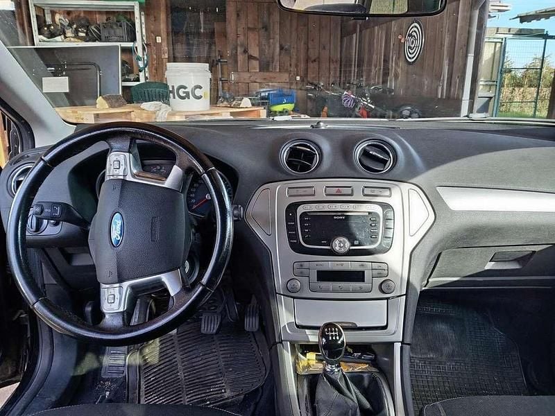 Gebraucht Ford Mondeo 140 PS (102 kW) 2009 Schwarz Kombi