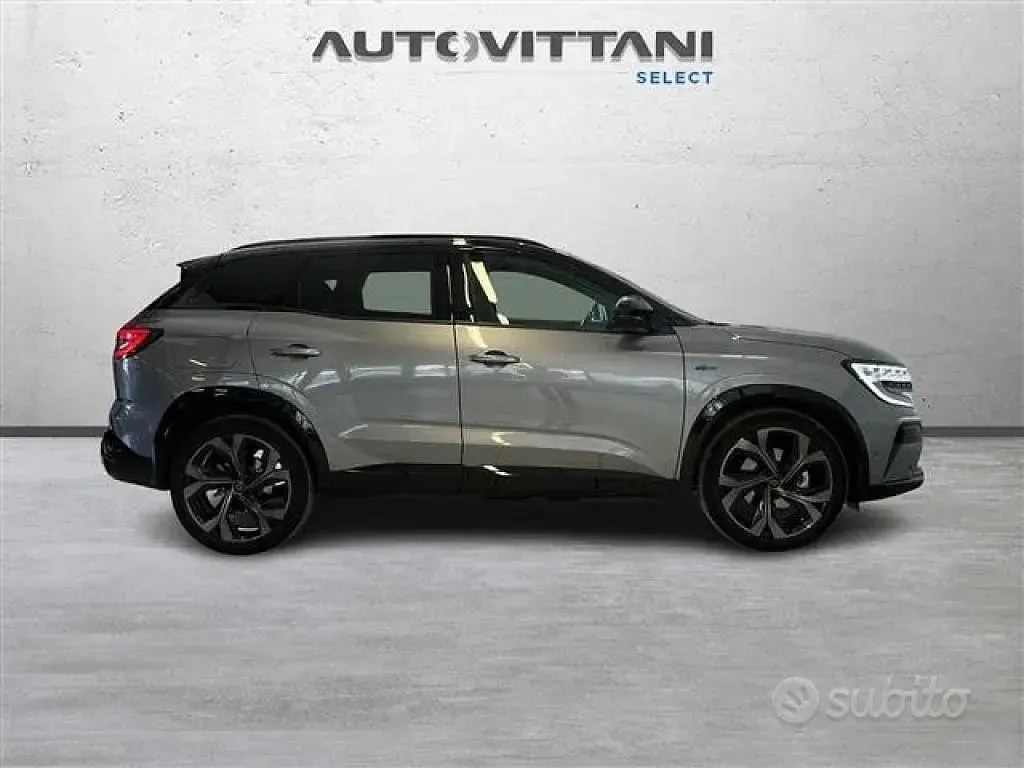 Usata Renault Austral Techno 200 CV (147 kW) 2023 Grigio scuro SUV
