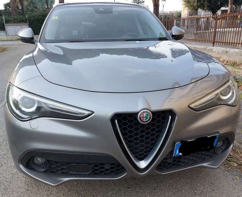 Usato 2019 Alfa Romeo Stelvio 2.2 Diesel 209 CV (25.500 €)
