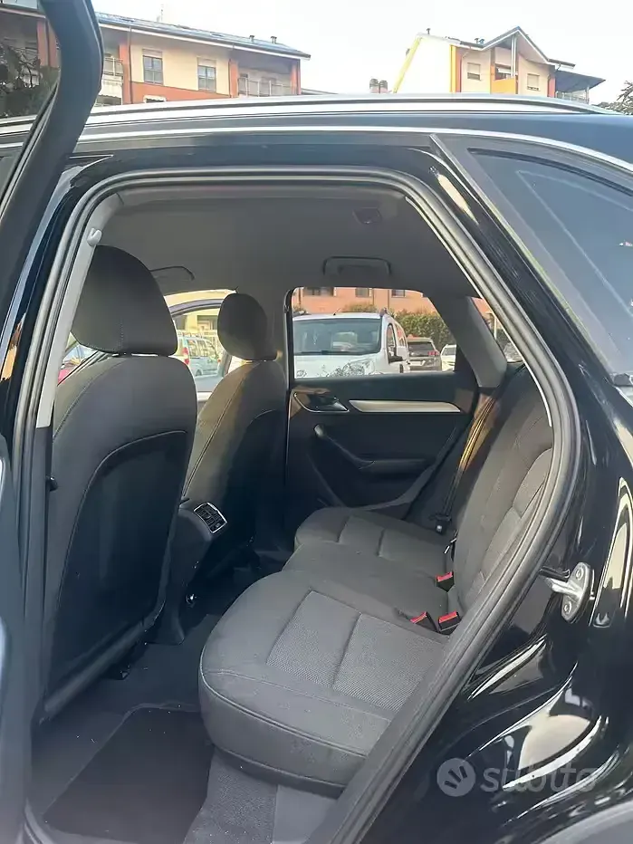 Usata Audi Q3 120 CV (88 kW) 2015 Nero SUV